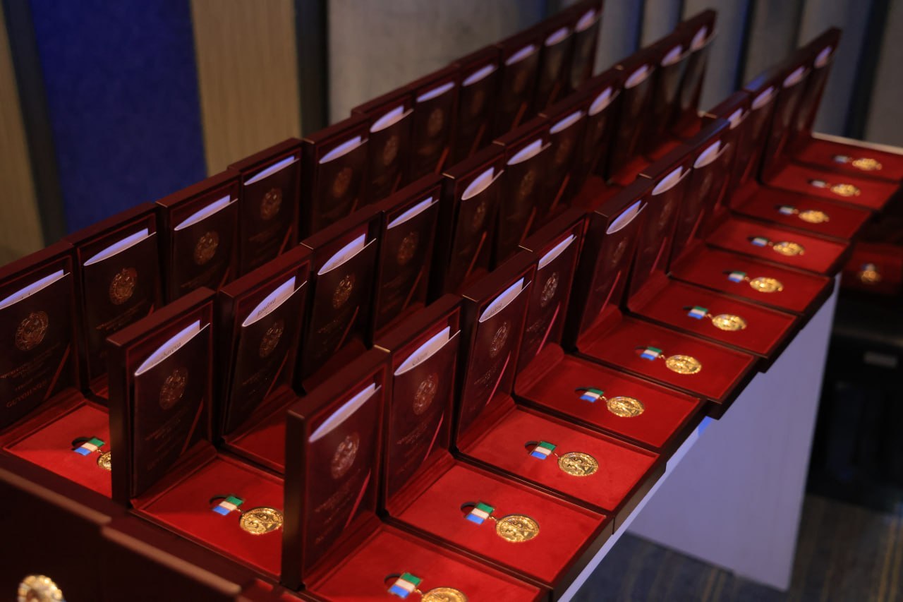 A High Recognition — Deserved Praise for Honorable Work!