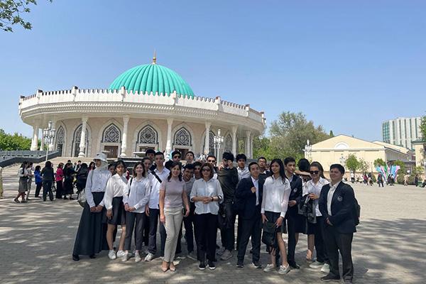 Students and teachers of AL WIUT visited the Museum of the History of Temurids